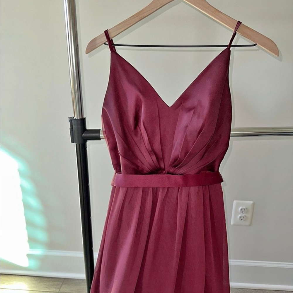 White by Vera Wong Formal Dress size 2